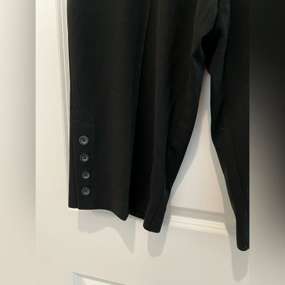 Ann Taylor High Rise Wide Leg Black Capris Size 8 Petite - Picture 9 of 11